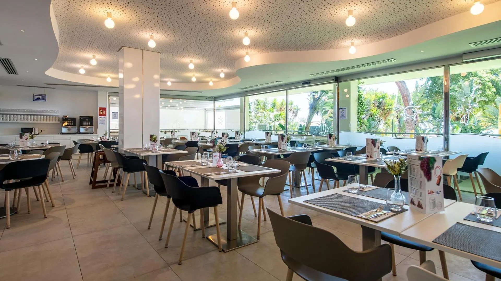 Hotel Tahiti Playa Santa Susanna 4*,