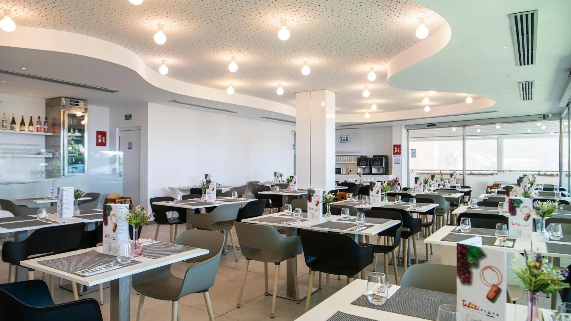 Hotel Tahití Playa Santa Susanna 4*,  Španělsko