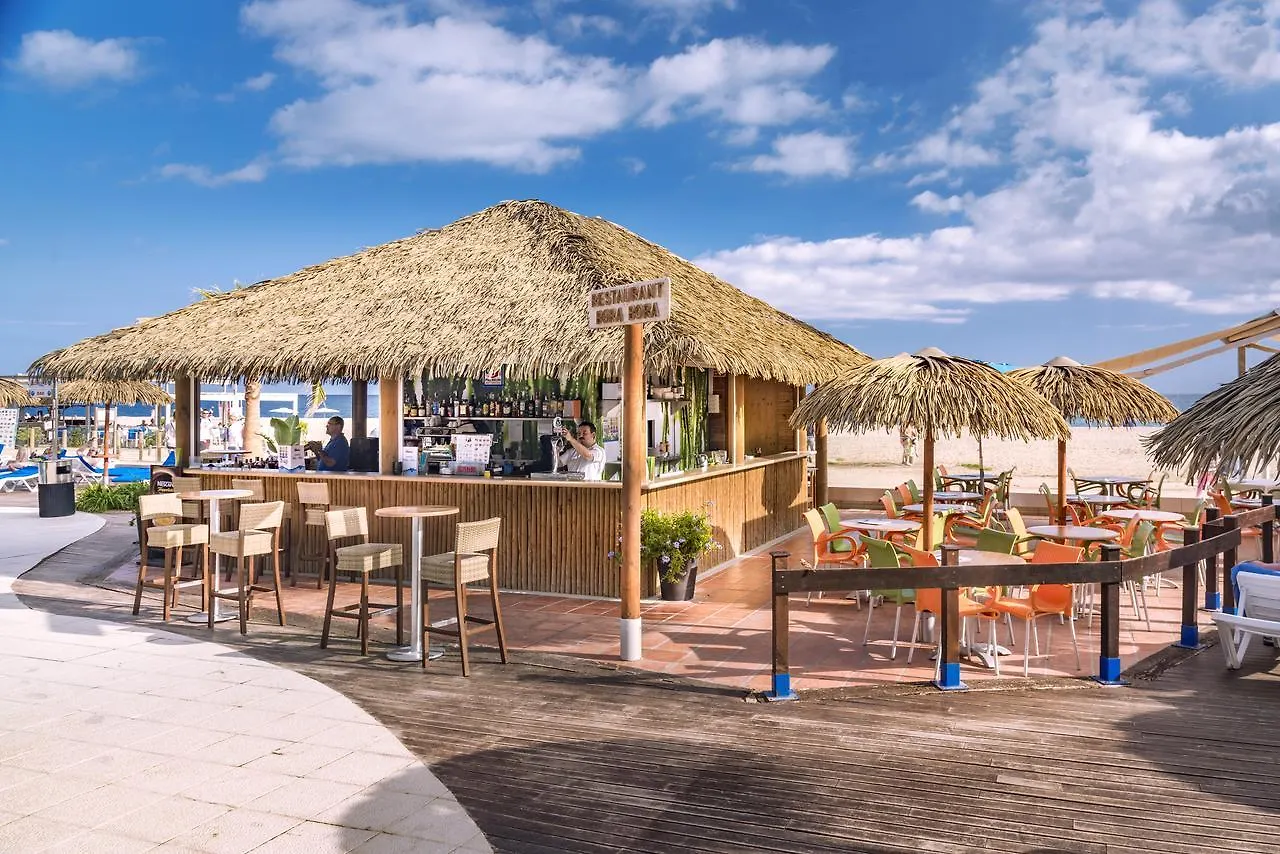 Hotel Tahiti Playa Santa Susanna 4*,